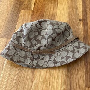 Coach Women’s Tan Logo Bucket Hat OS